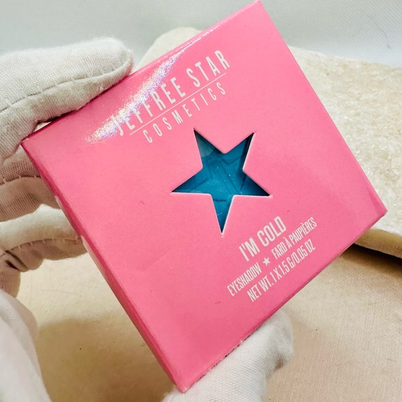 NEW! Jeffree Star Cosmetics Artistry Singles I’m Cold Eyeshadow - Picture 5 of 14